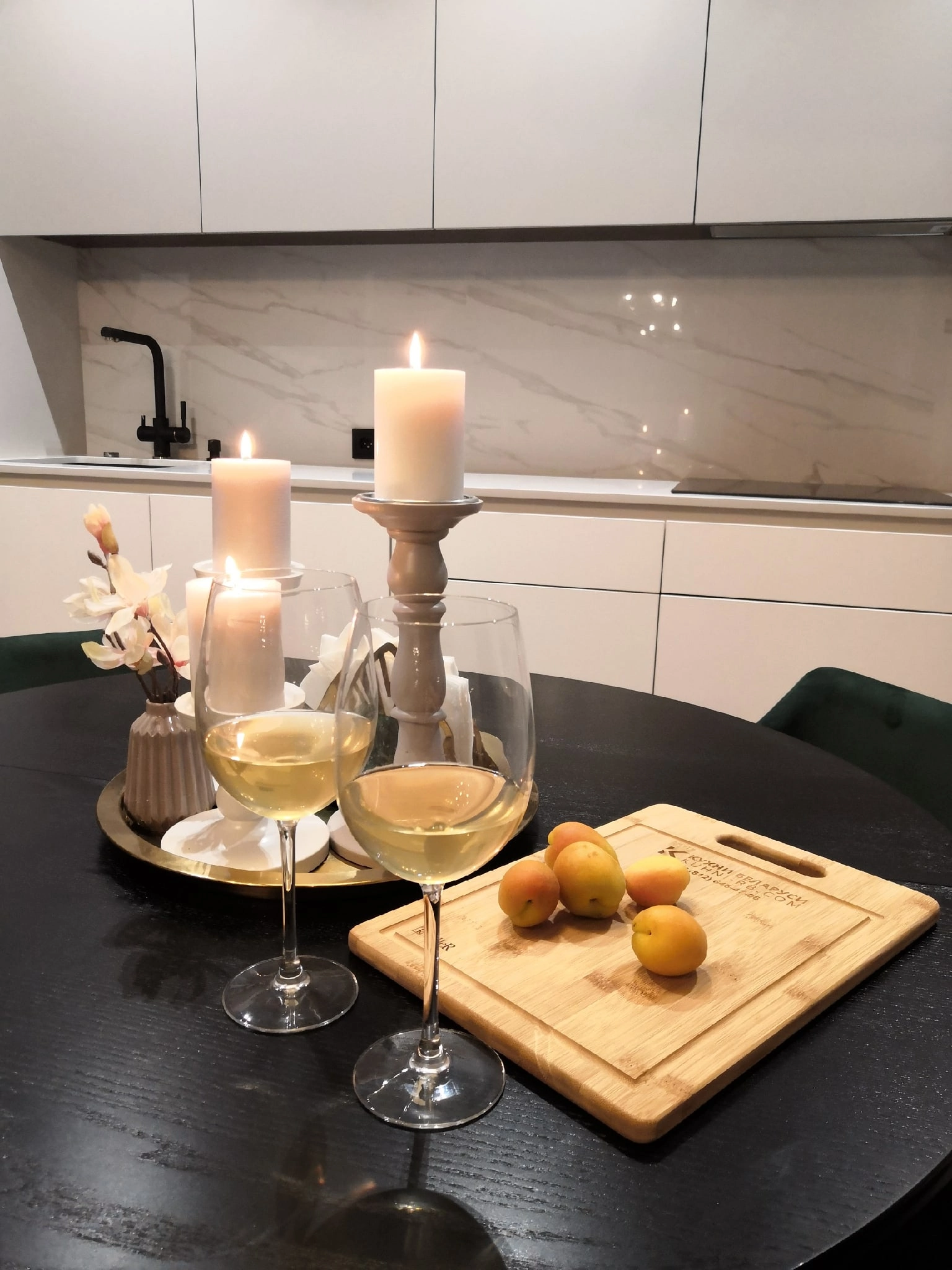 Кухня из феникса и клифа